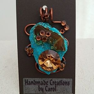 Handmade wire, pendant with swarovski crystals.